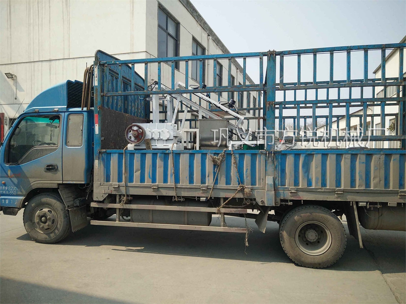 米線機發貨現場