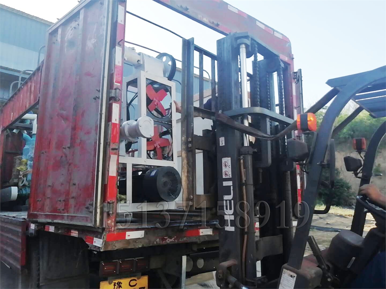 多功能米線機發貨現場